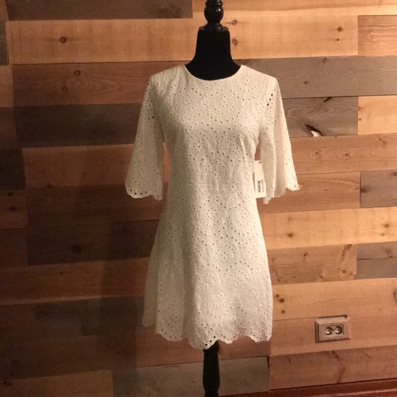 Bishop + Young Crochet Scalloped Edge Mini - Picture 4 of 8